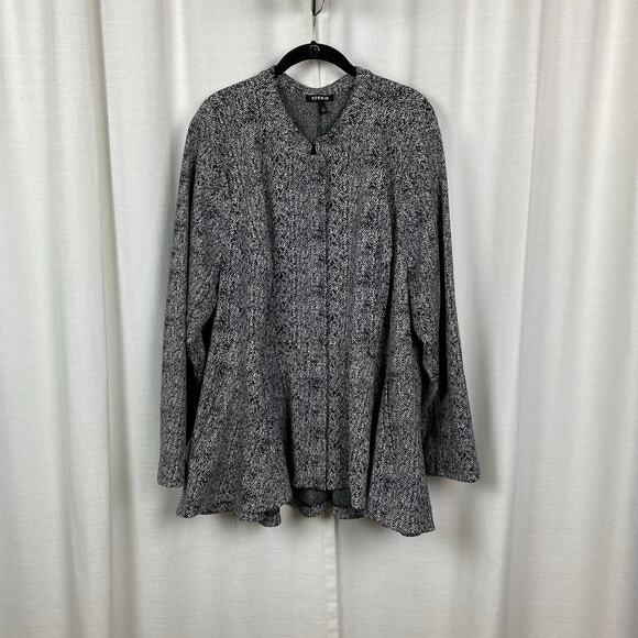 Torrid Black&White Chevron Peplum Jacket Sz.4 - Picture 6 of 16